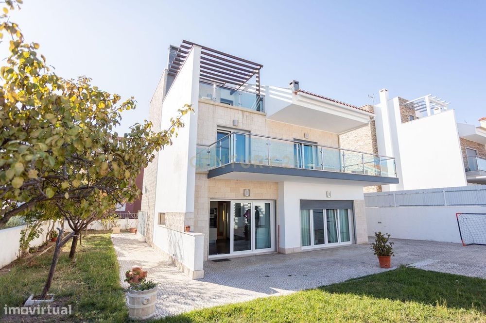 Moradia T4 para Arrendamento – Montijo (Atalaia)