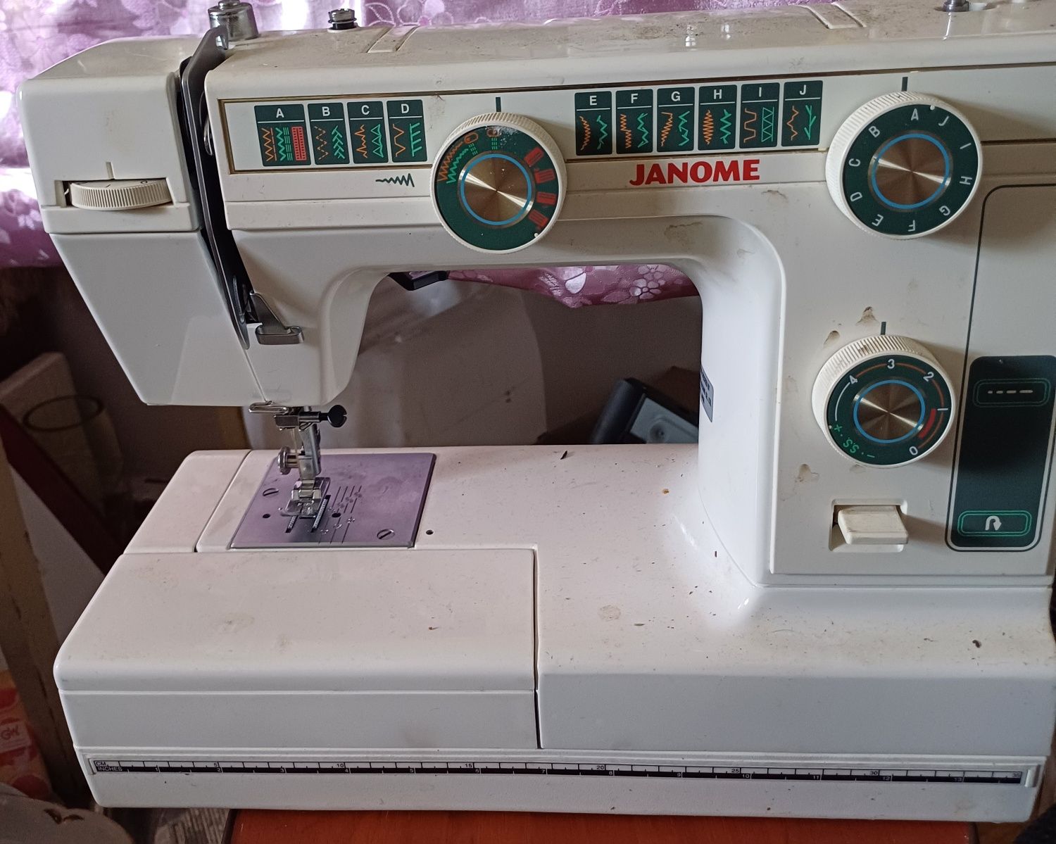 Швейная машинка Janome