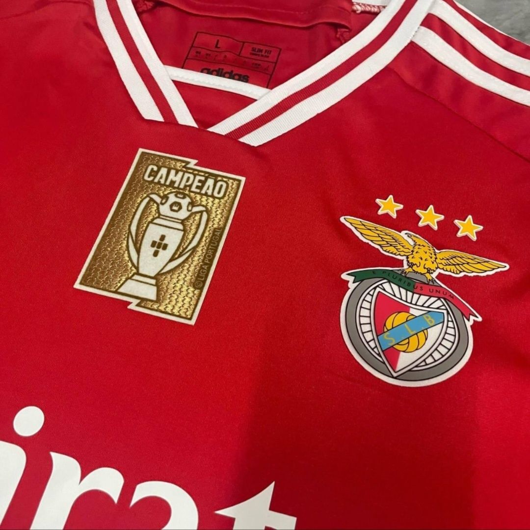 SL Benfica - Camisola Principal e alternativas