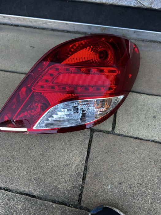 Wkład lampy tylnej prawej  peugeot 207 cc