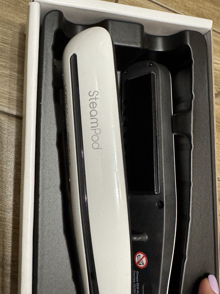 Професійний паровий випрямляч L’Oréal SteamPod 3.0