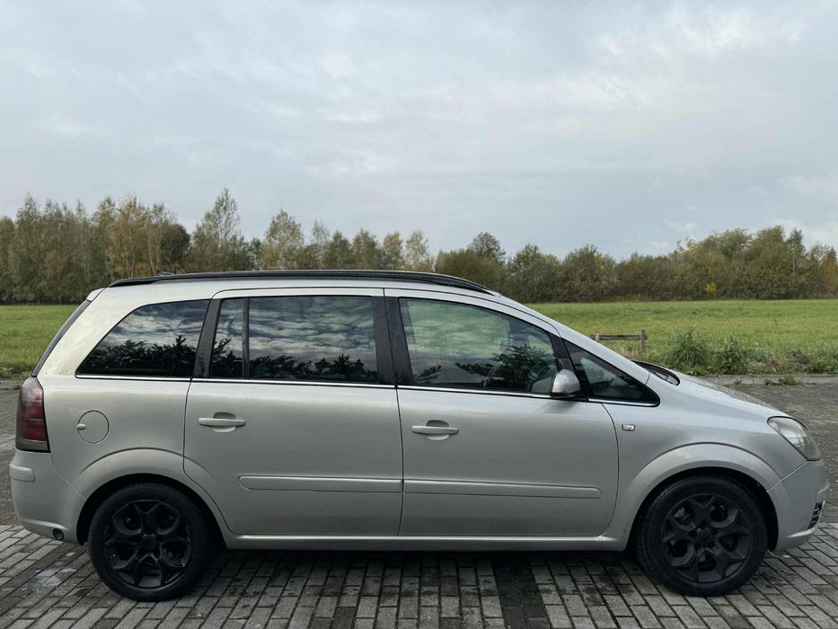 Zafira fajny stan