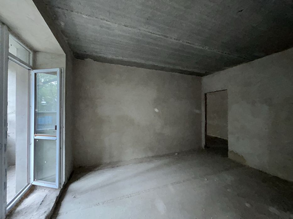 Продаж 3к квартири 109 м² під ремонт - Зданий будинку в центрі міста