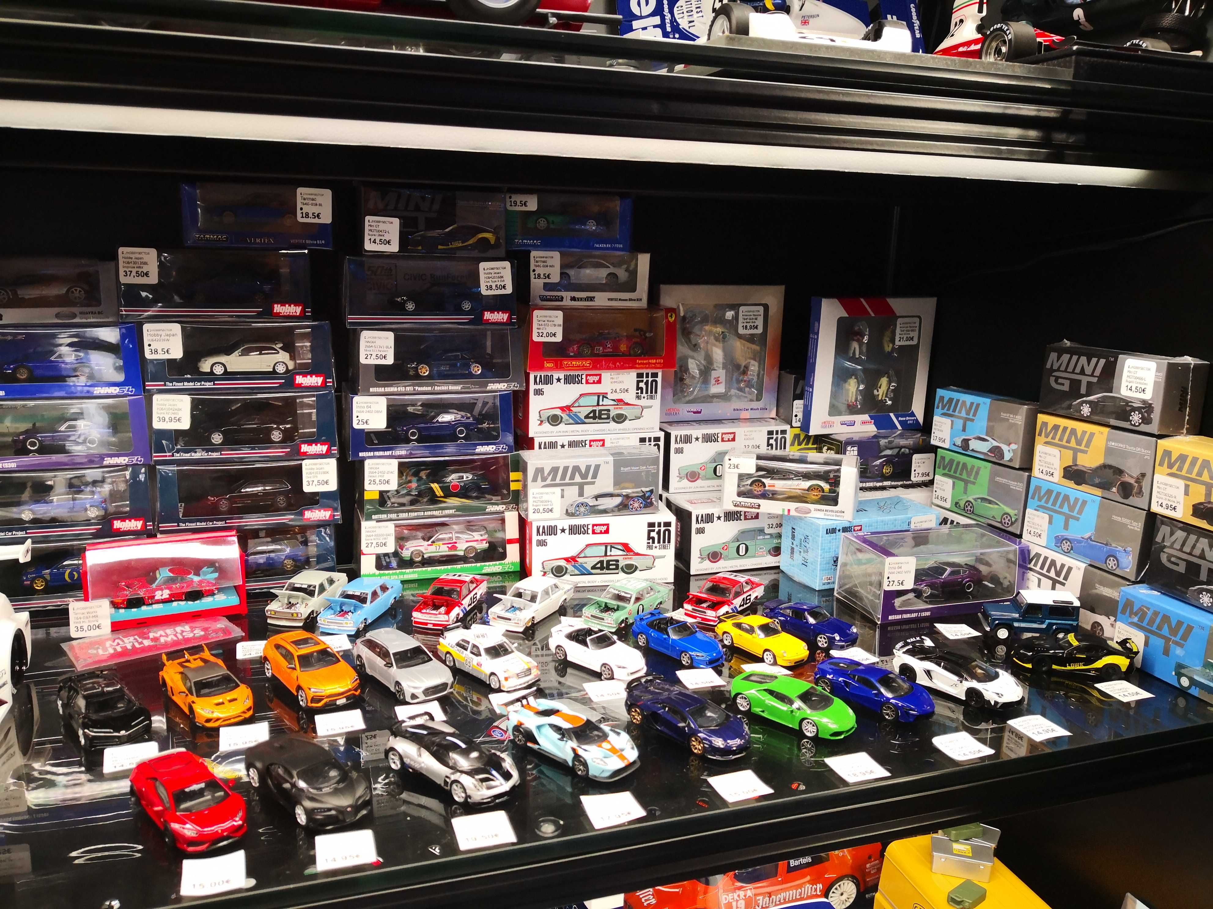 Miniaturas Mini GT, Hot Wheels, Tarmac, Inno64, Hobby Japan, etc.