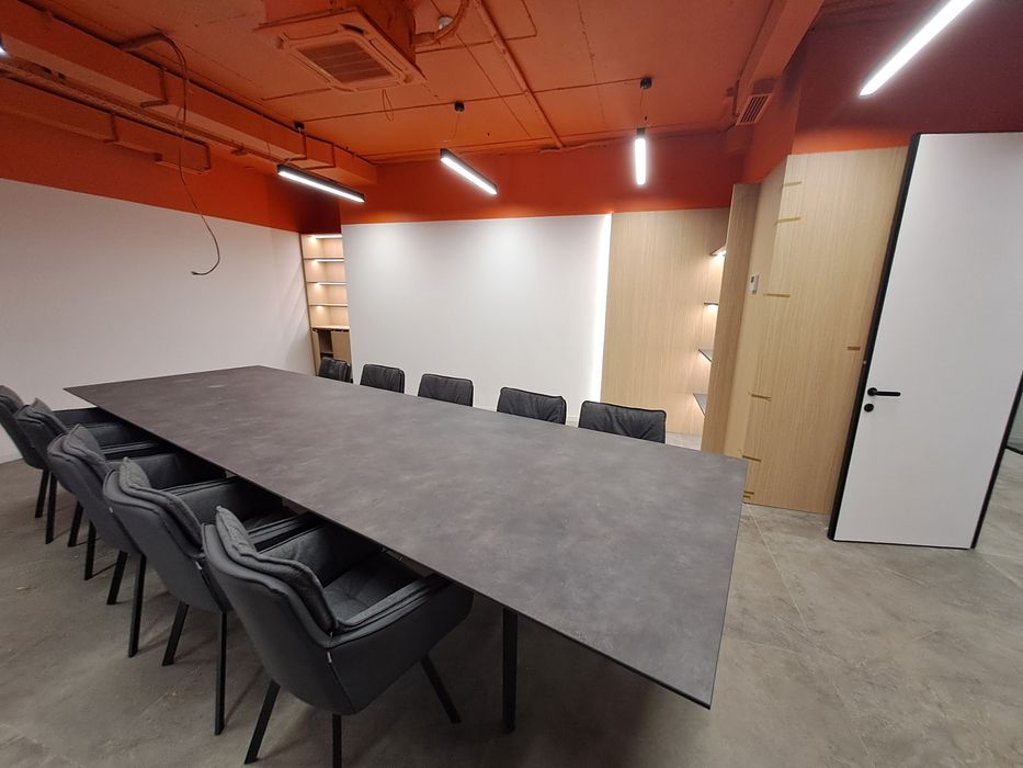 Продається шикарний офіс у центрі Тернополя — 596 м², вул. Доли