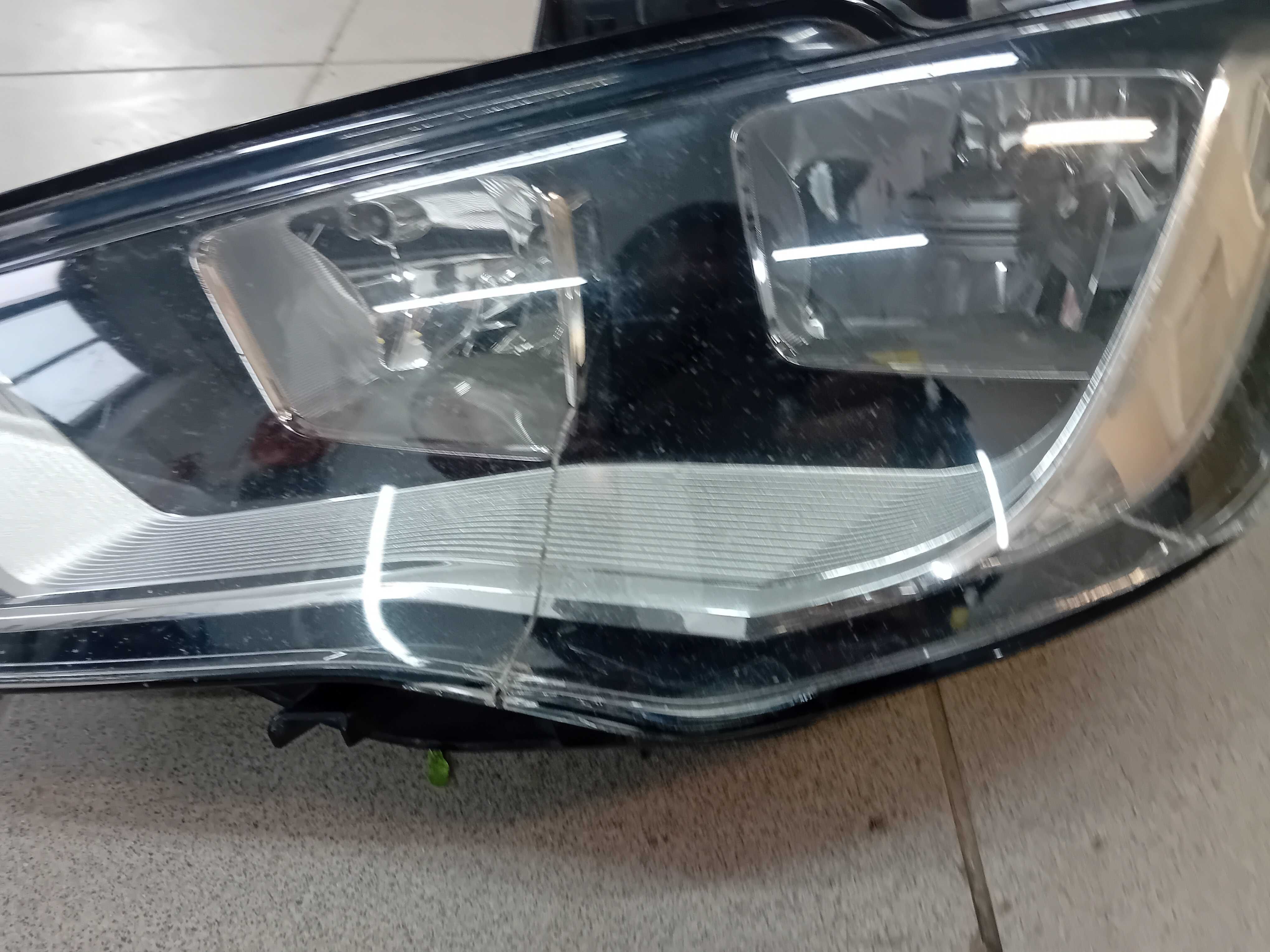 Audi 3 8V reflektor, lampa lewy przód.