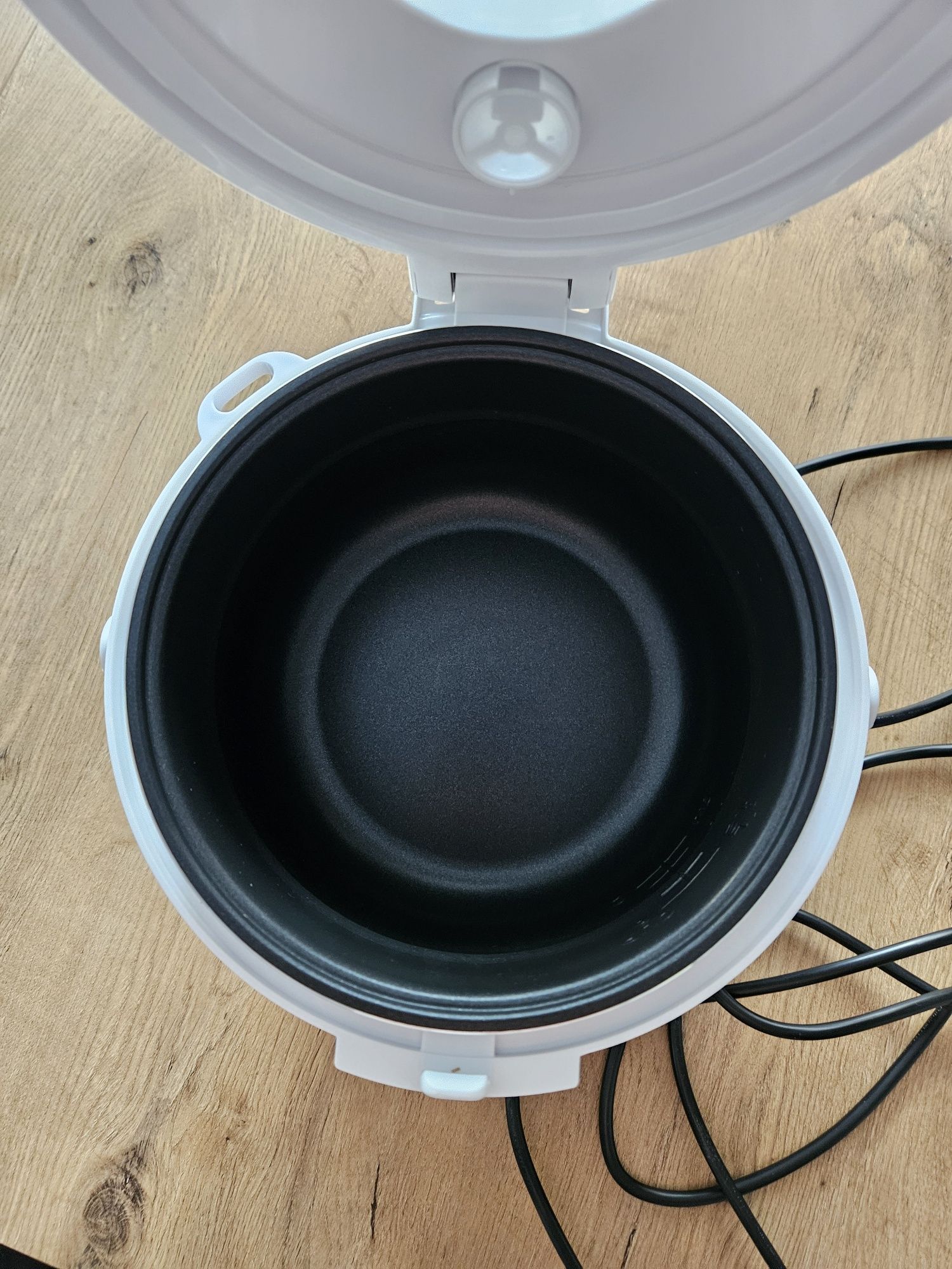 Multi Cooker 12,24v do ciężarówki,  kampera