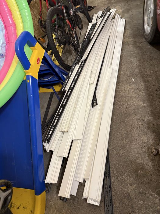 Listwa przypodłogowa poliuretanowa z rozbiórki