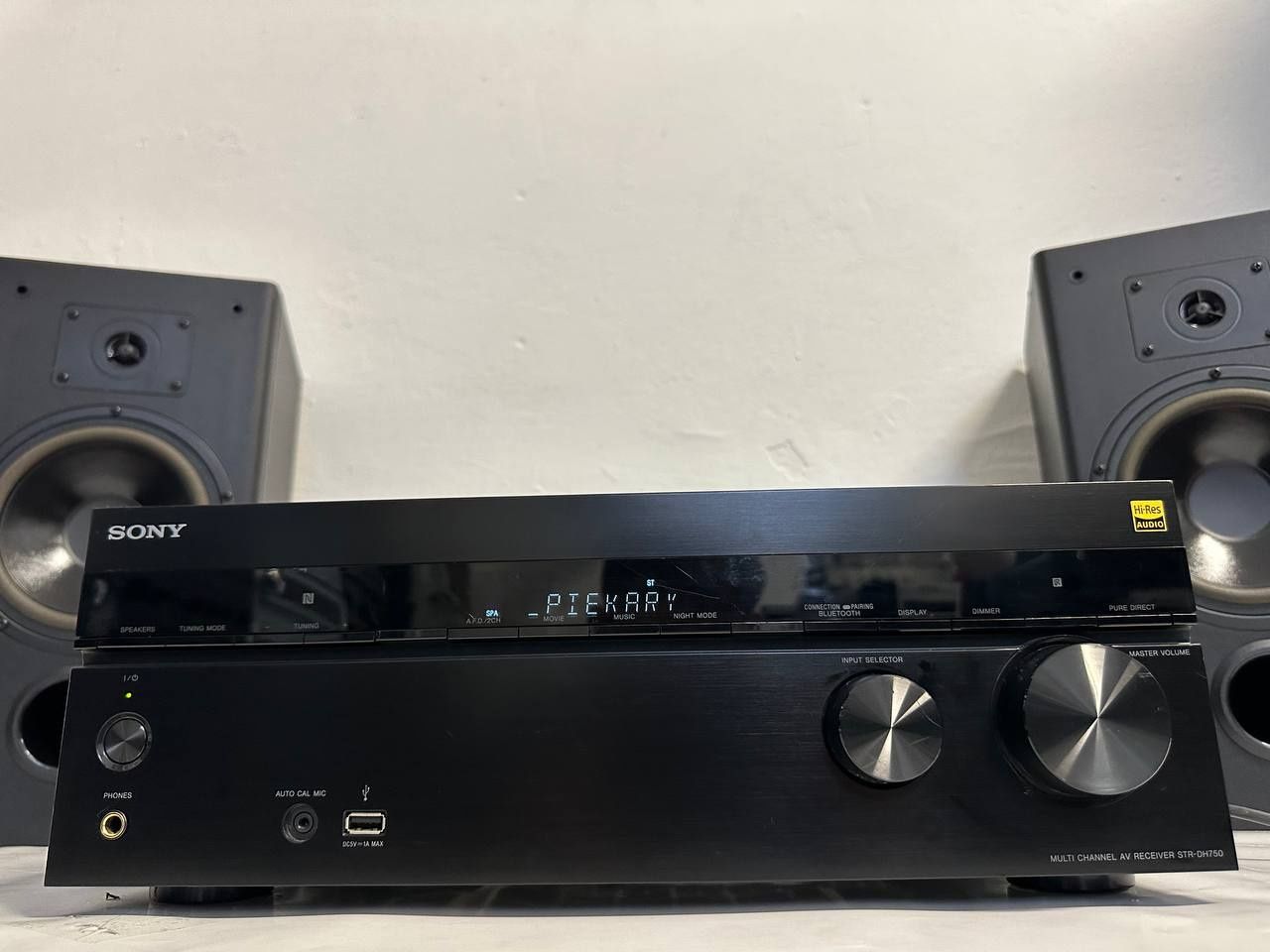 7.2 Amplituner Sony STR-DH750,  Bluetooth , 4K UHD, Kino Domowe