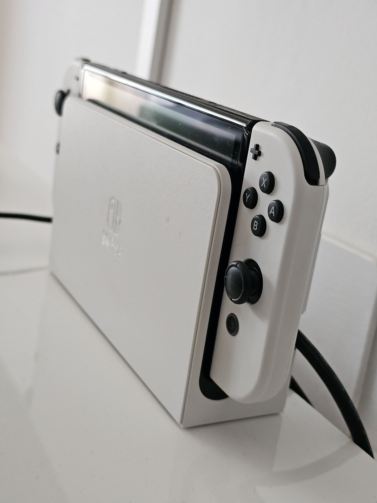 Nintendo Switch OLED 64GB + acessórios