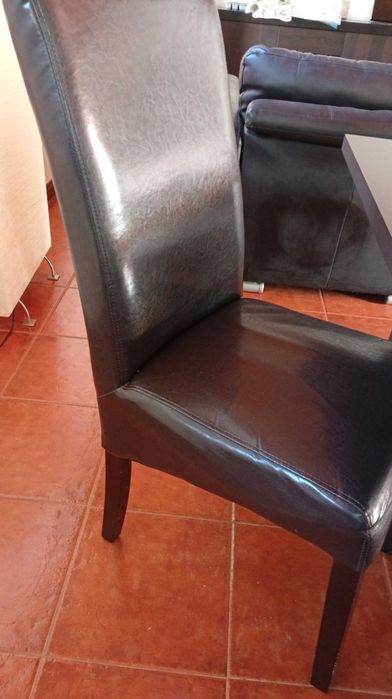 Mesa de Sala Ikea + Cadeiras