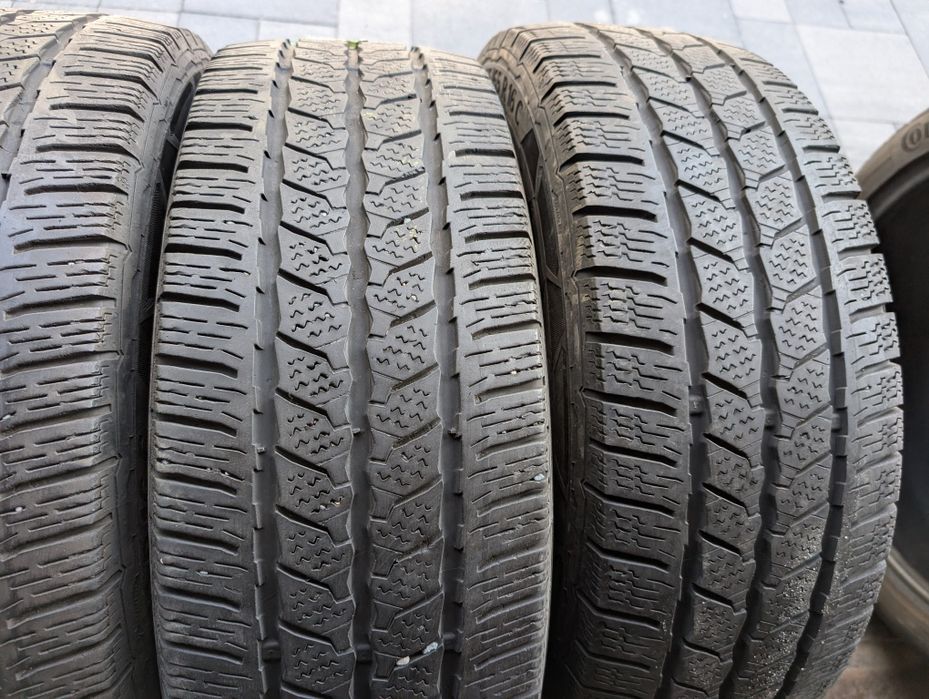 Зимняя резина 215/65 R16C Continental Vanco
