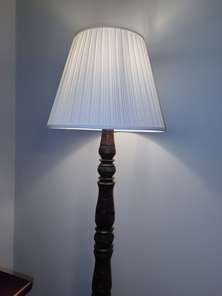 Sprzedam lampę stojącą