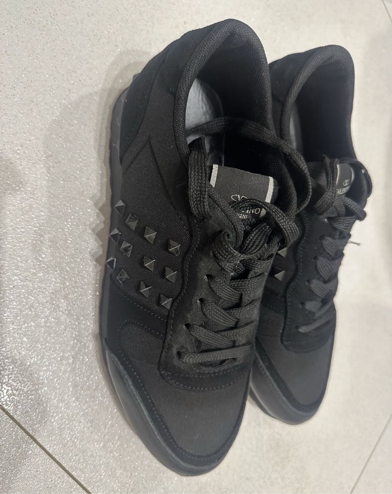 Кроссівки Valentino