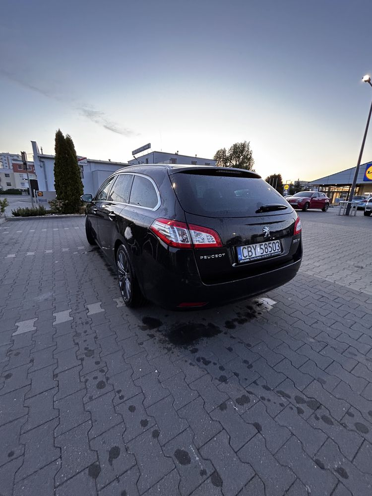 Peugeot 508 SW.