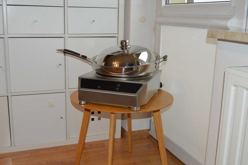Nowy -- > Wok indukcyjny Hendi 3500