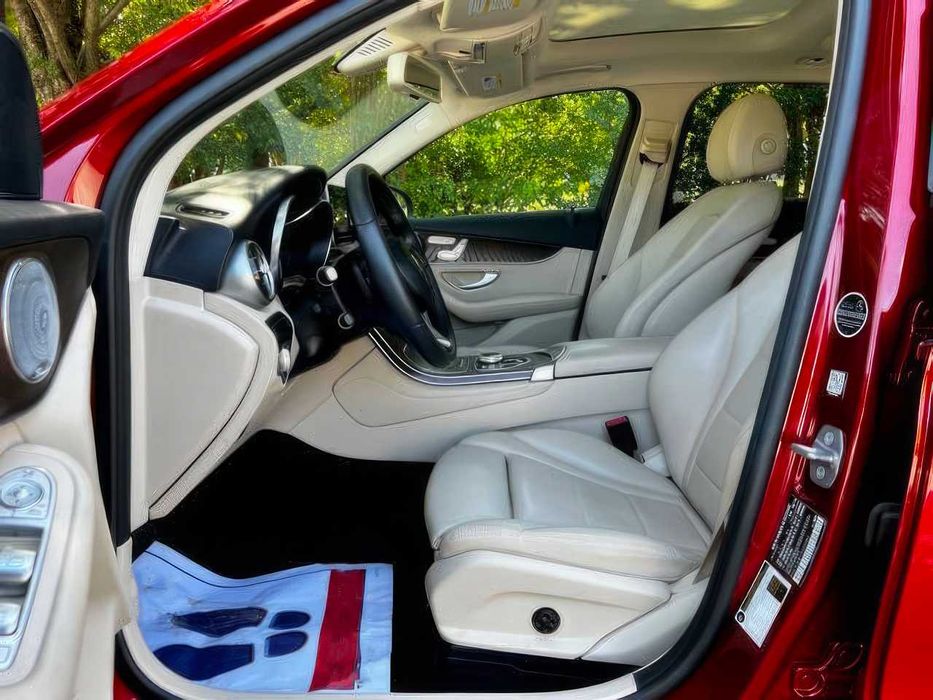 Mercedes-Benz C-Class      2018