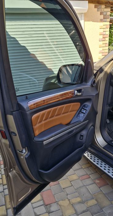 Mercedes ML500 Мерседес МЛ500 4матик 5.5 газ/бензин 2010 год