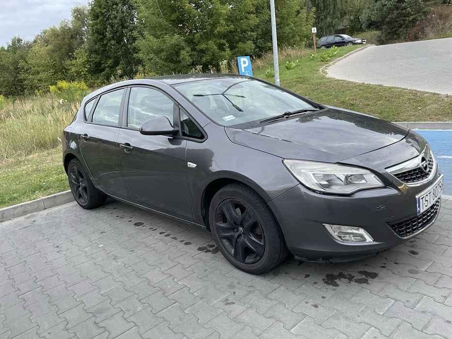 Opel Astra J 2010r.