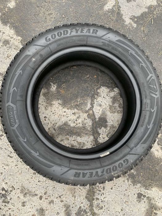 Шини 255/55 R18 Goodyear  зима 8,5 мм 2023 рік