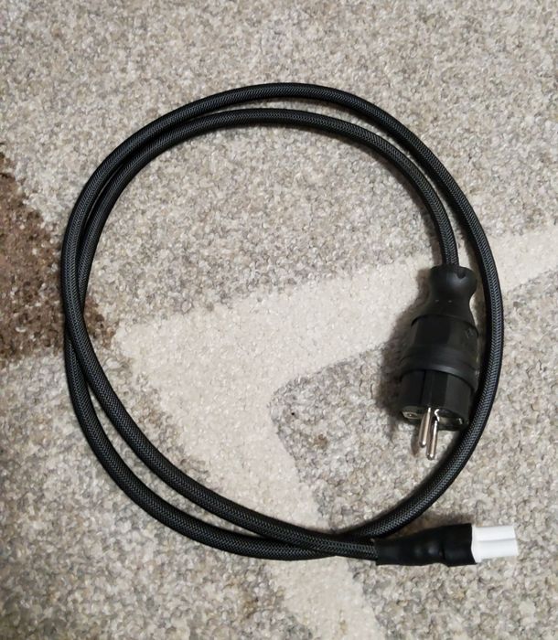 Kabel zasilający NEEL N-7ES C7 ósemka