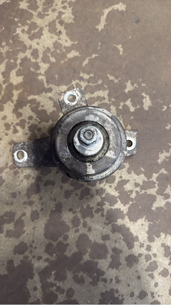 APOIO DO MOTOR LADO DIREITO MITISUBISHI COLT 1.5 DCI