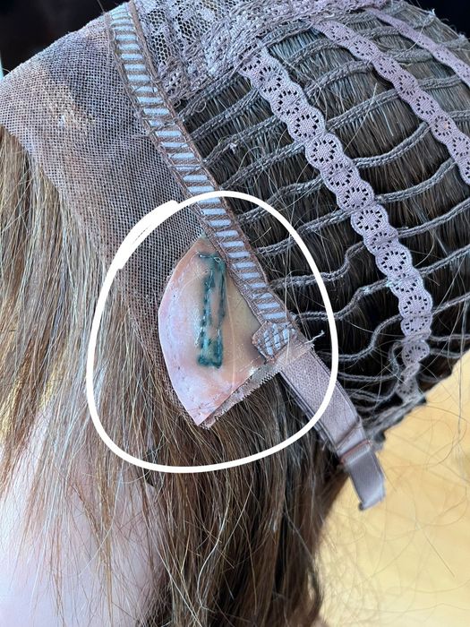 Peruka medyczna, włosy syntetyczne w połączeniu z naturalnymi