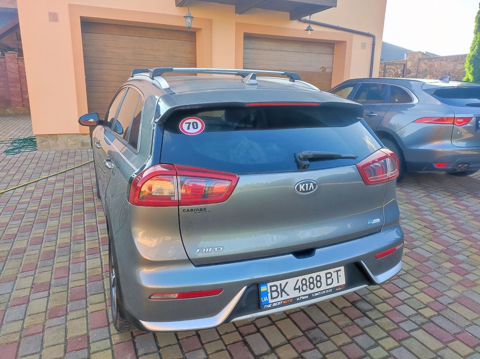 Продам авто Kia Niro 2017 р.в, 1,6 гібрид 149 тис.км., клімат.