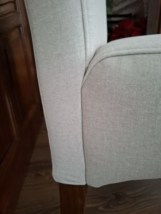 Sprzedam krzesła do salonu - 6 sztuk za 850 zł
