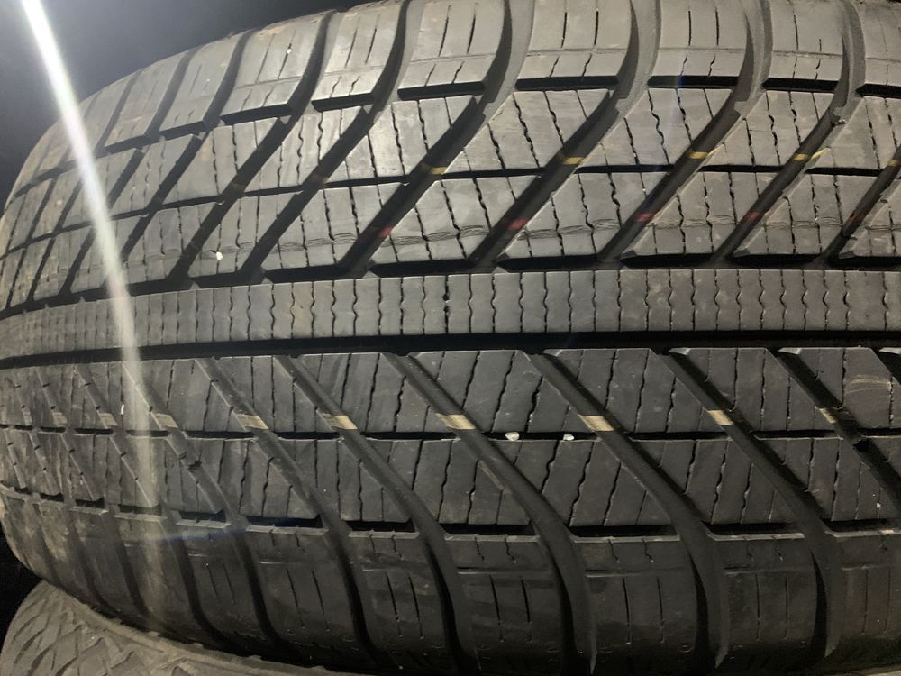 шины б/у зима 225/55 R17 Goodyear Vector 4 Seasons