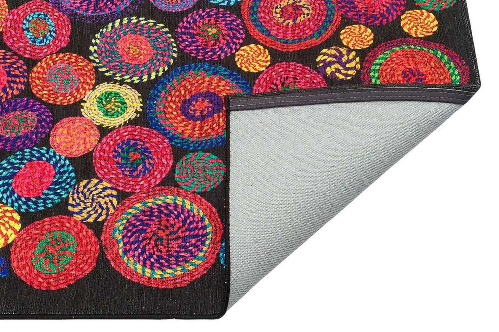 Dywan kilim turecki czarny z kolorowym wzorem 75×150