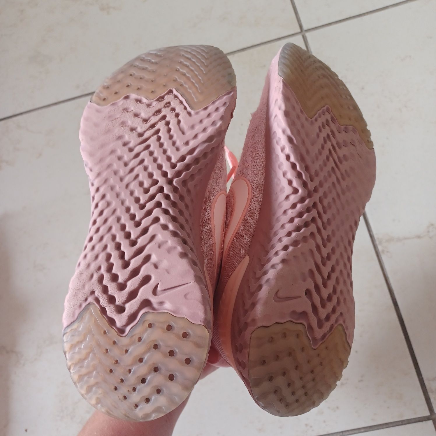 Buty Nike React do biegania 39/25/ cm