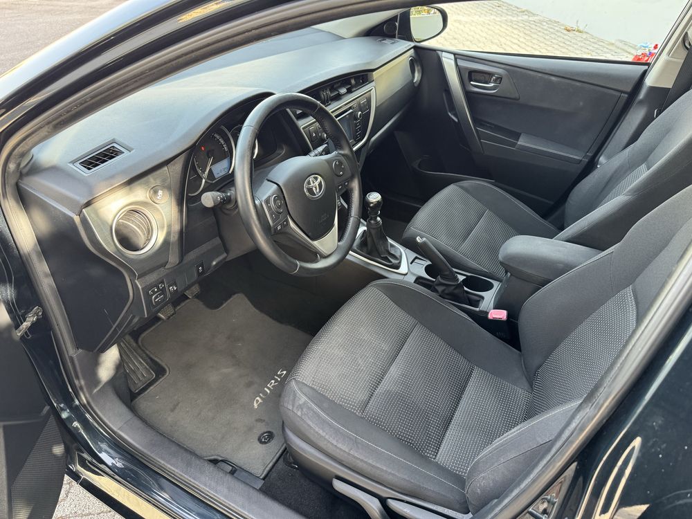 Toyota Auris (Gasolina) – Junho 2014 – 121.000 km
