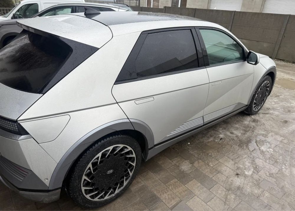 Hyundai Ioniq 5  2023p