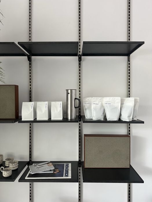 Regał modulowy stalowy design string vitsoe