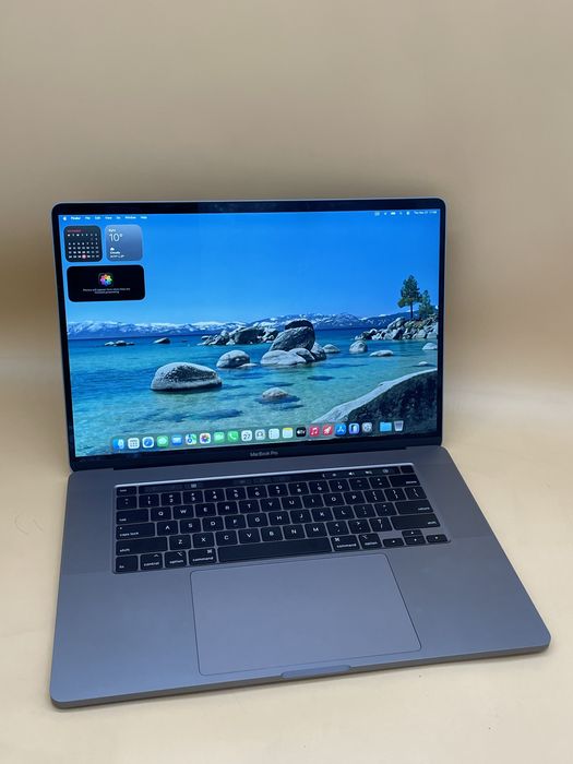 Macbook pro 16 512 ssd gb i7 radeon 5300 16gb