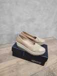 Buty damskie skórzane na koturnie beżowe 38/39 25,5 czółenka baleriny