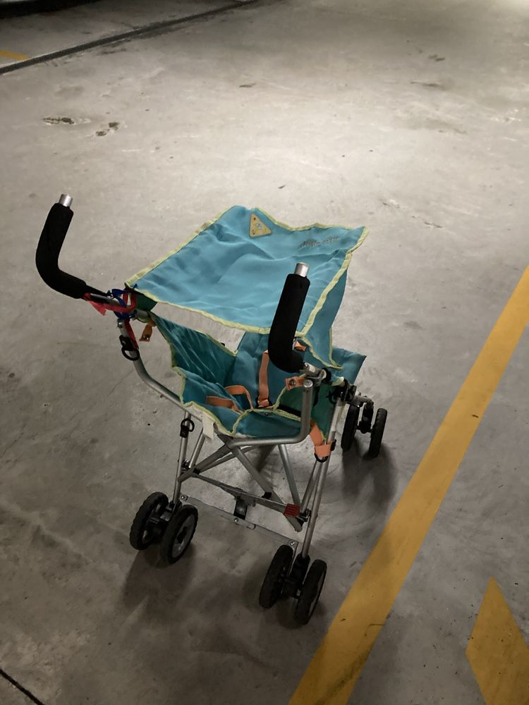 Carrinho bengala Pre Natal com bolsa. Bom estado.