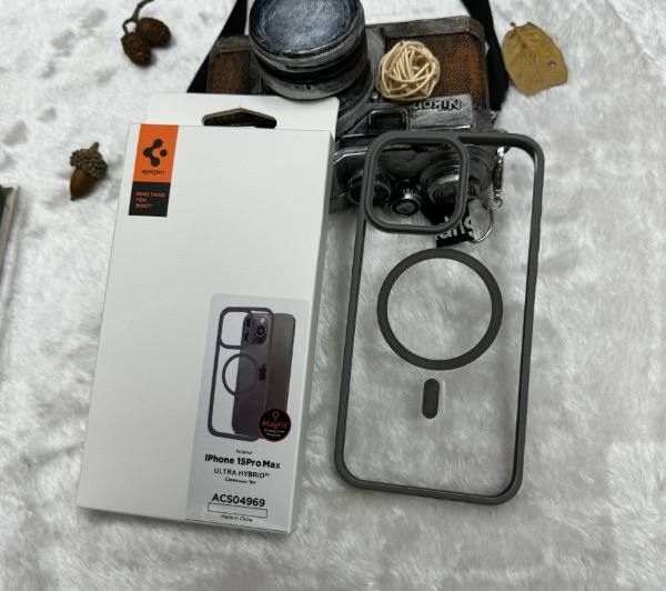 Чехол на iPhone Magsafe Spigen Ultra Hybrid 13 - 15 Pro Max для айфон