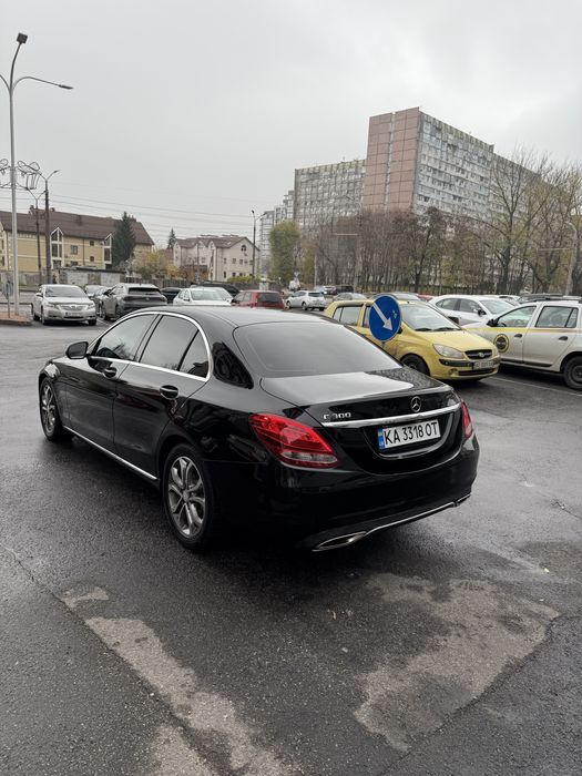 Продам Mercedes-Benz C300 2.0 бенз Не бита и не крашена! Собственник!