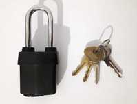 Cadeado Master Lock em aço (usado)