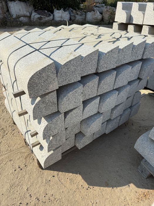 Obrzeże granitowe, palisada, krawężnik najazdowy 14x16 cm