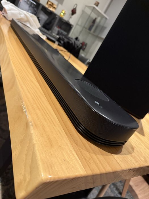 Soundbar LG SK9Y - Dolby Atmos | 5.1.2 Canais | 500W