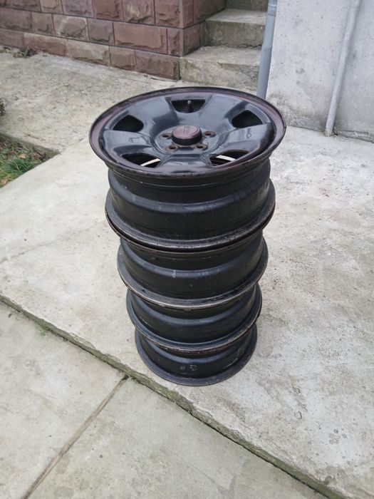 Продаються диски