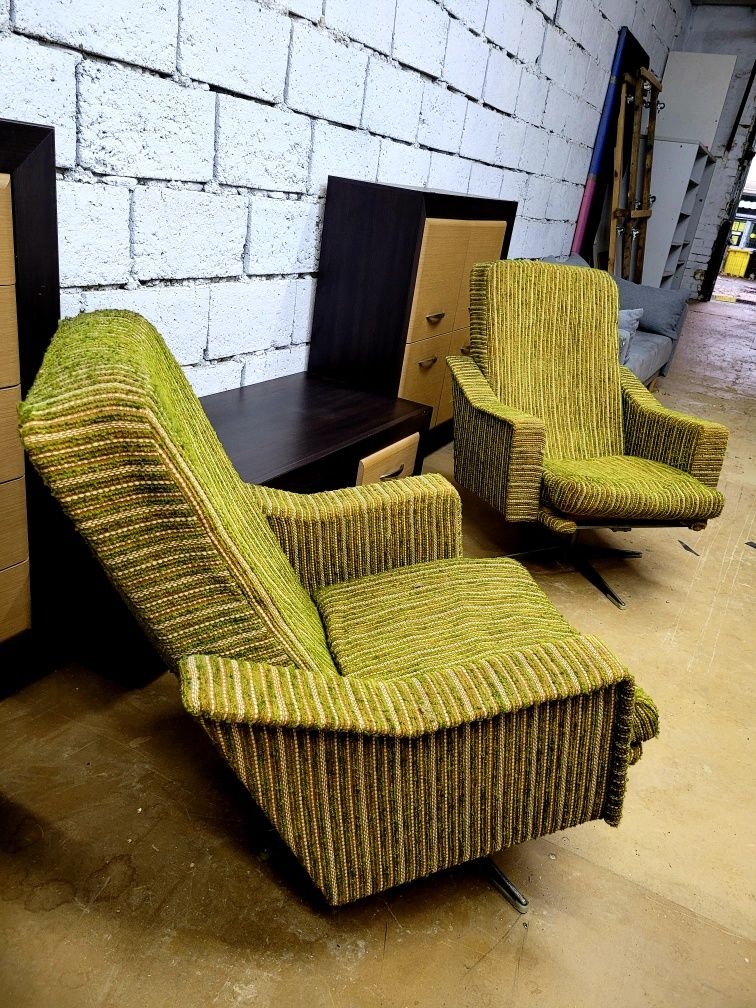 Stylowe fotele prl obrotowe bujane