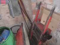 Esmagador de uvas elétrico