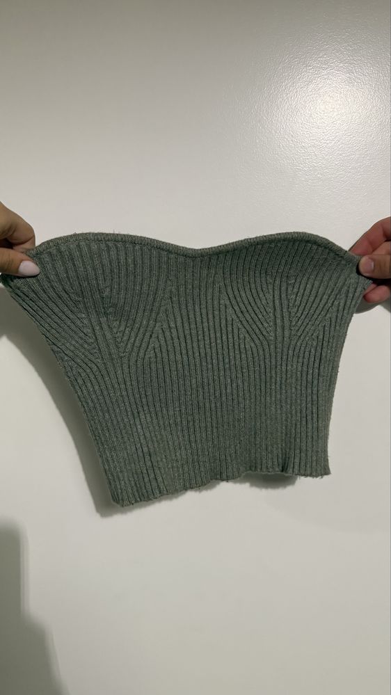 Conjunto Zara canelado verde seco (top + bolero)