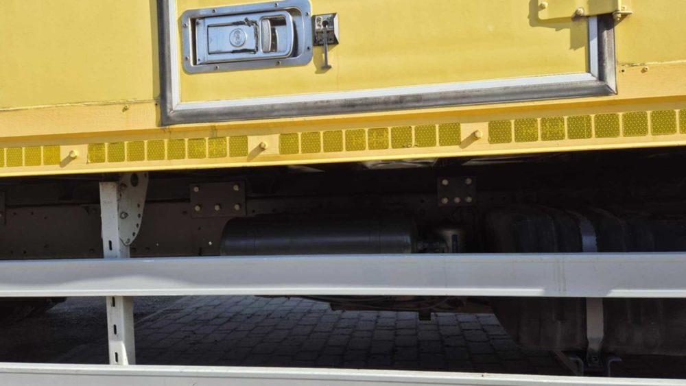 Iveco Eurocargo 120e24 Kontener, Winda 1,5t