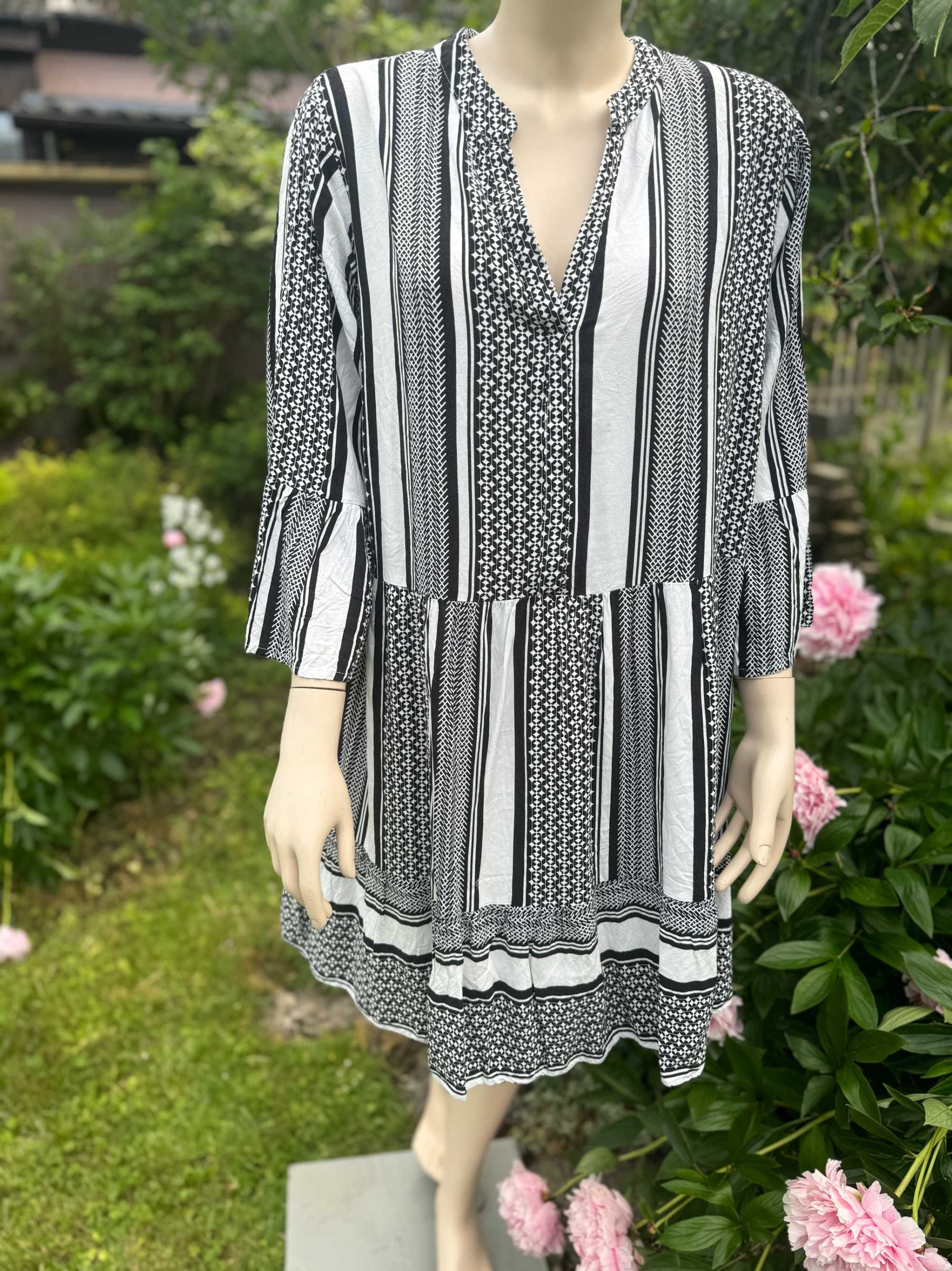 rozkloszowana luźna sukienka przewiewna plus size ciążowa oversize
