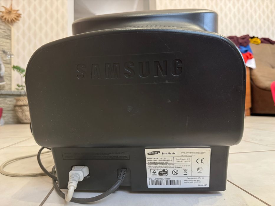 Монитор Samsung syncmaster 793 df Монітор Самсунг